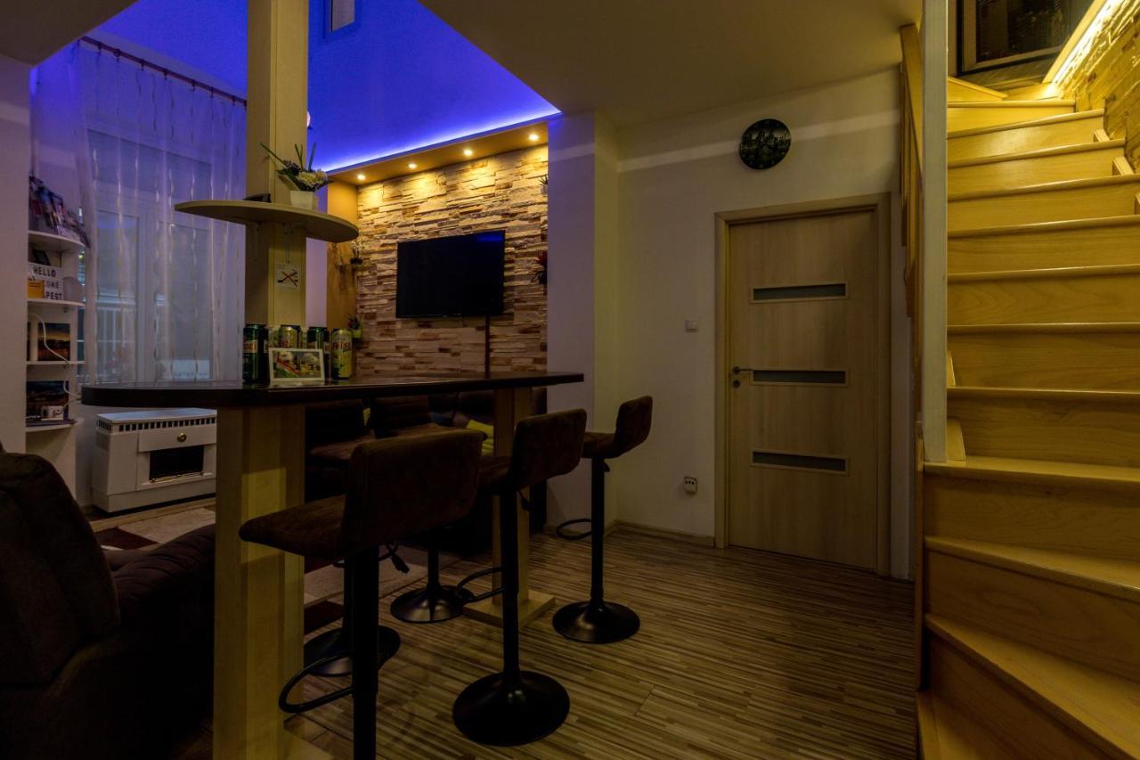 Fireworks Rakoczi - Free Parking - 3 Bedrooms - 2 Bathrooms Budapest Kültér fotó