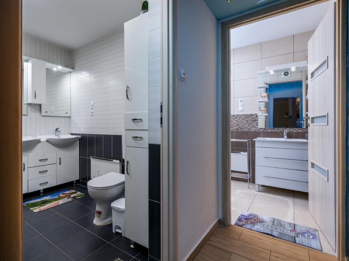 Fireworks Rakoczi - Free Parking - 3 Bedrooms - 2 Bathrooms Budapest Kültér fotó